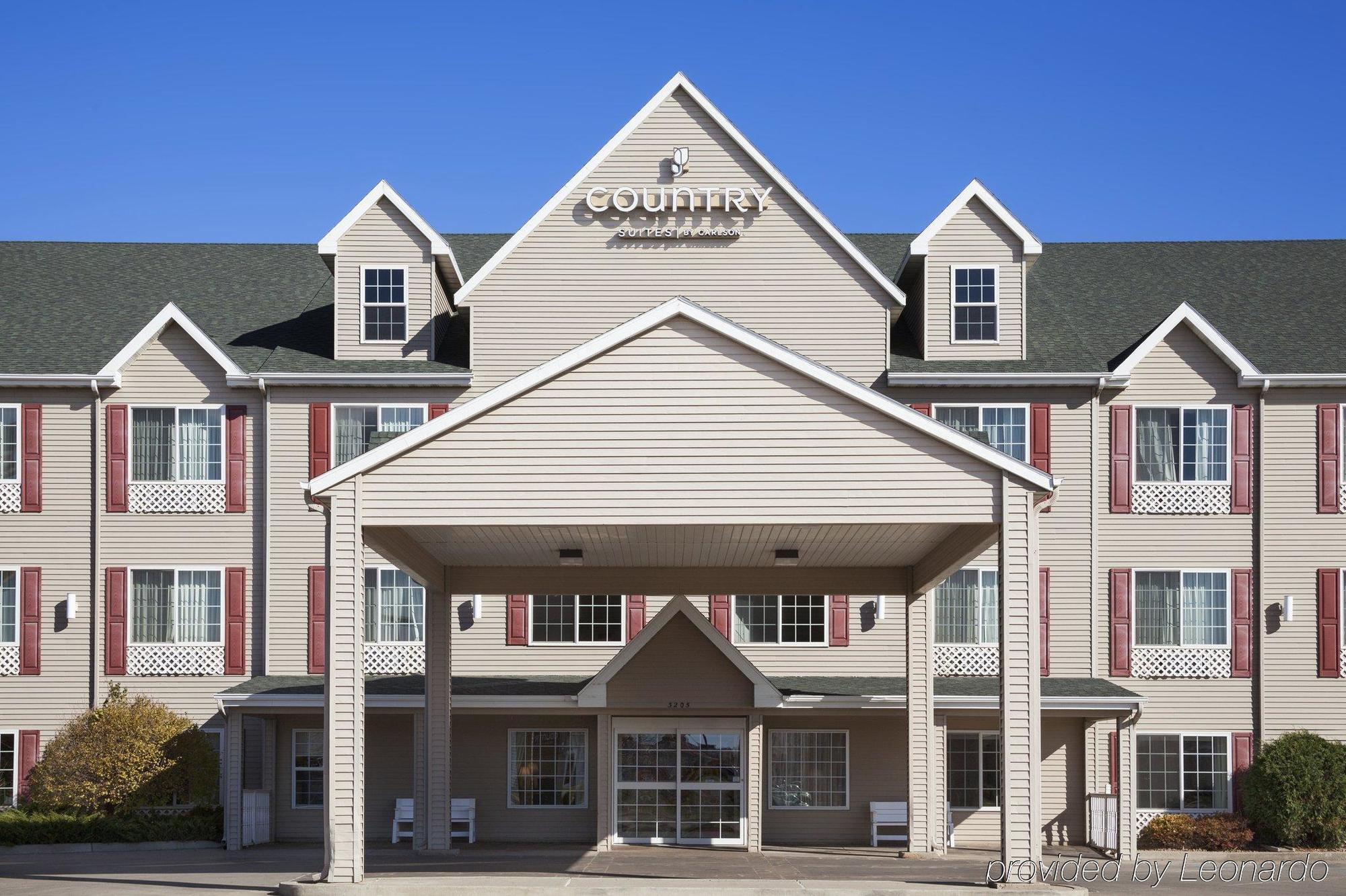 Country Inn & Suites By Radisson Bismarck Waterpark Esterno foto
